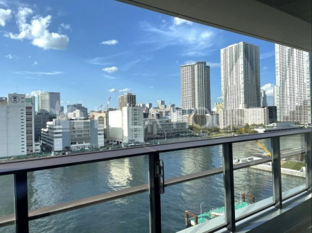 ̑@oRj[̂̒]B̓sS]ł郊o[r[B