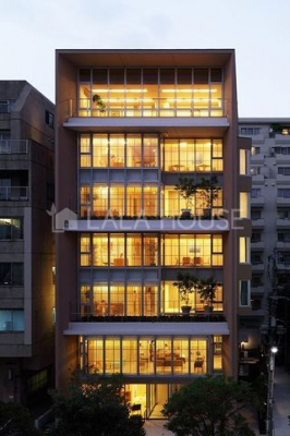 ���ӊ��@���H���Y�ȃN���j�b�N �k��18���B 1430m