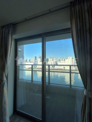 �Q���@�y�Q���z���o�[�r���[�̊J�����̂��钭�]