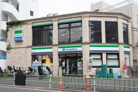 ���ӊ��@�t�@�~���[�}�[�g�����z�X �k��3���B 180m