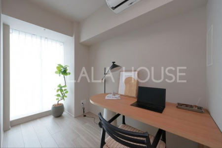 �Q���@4.5���̐Q���B���I���ꂽ�Ƌ�E�����t���̔̔��ł���