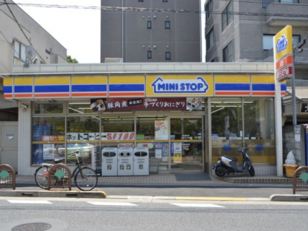 ���ӊ��@�~�j�X�g�b�v����6���ړX �k��3���B 190m