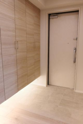 ���ց@-